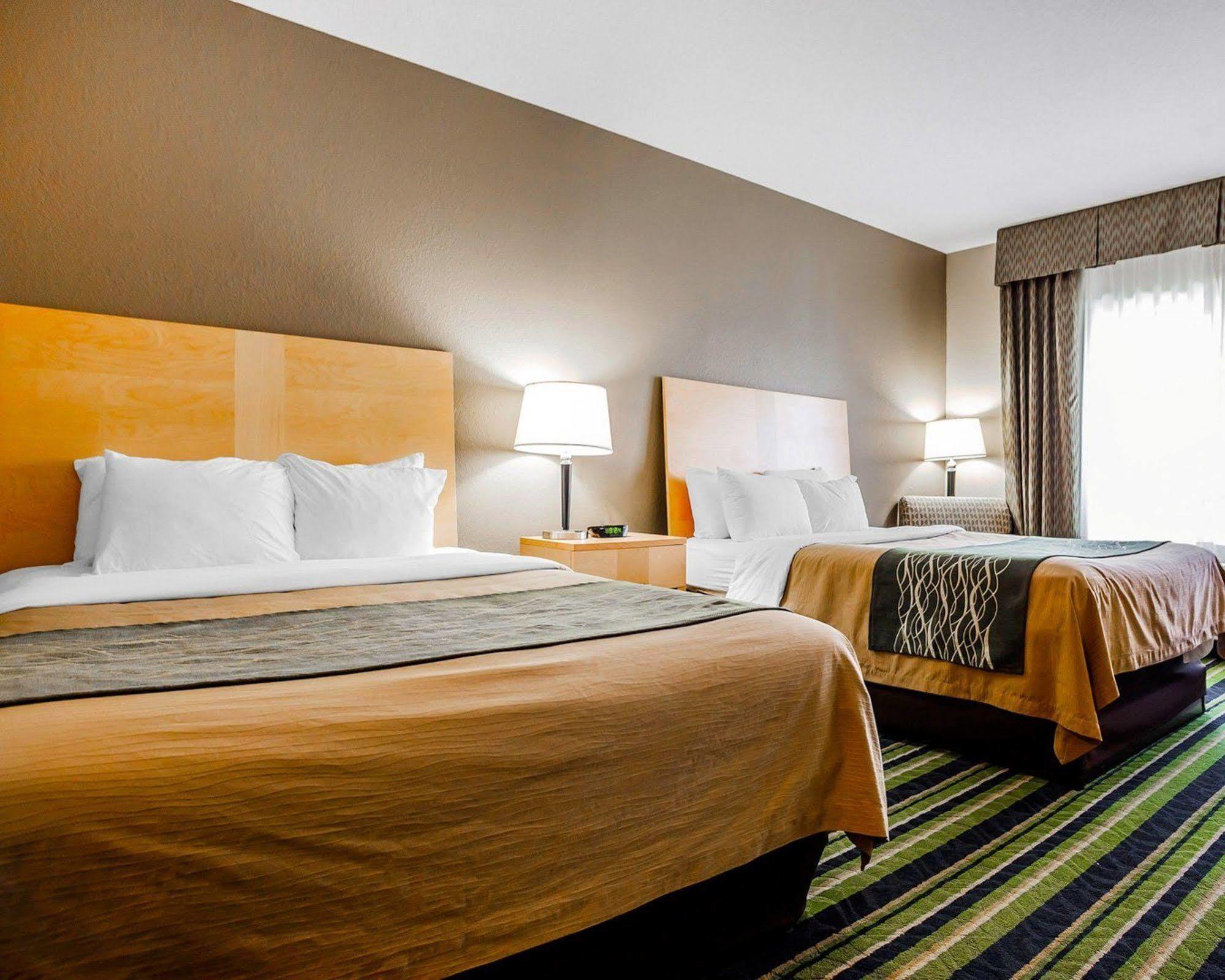 Comfort Inn Kansas City / Airport Exteriér fotografie