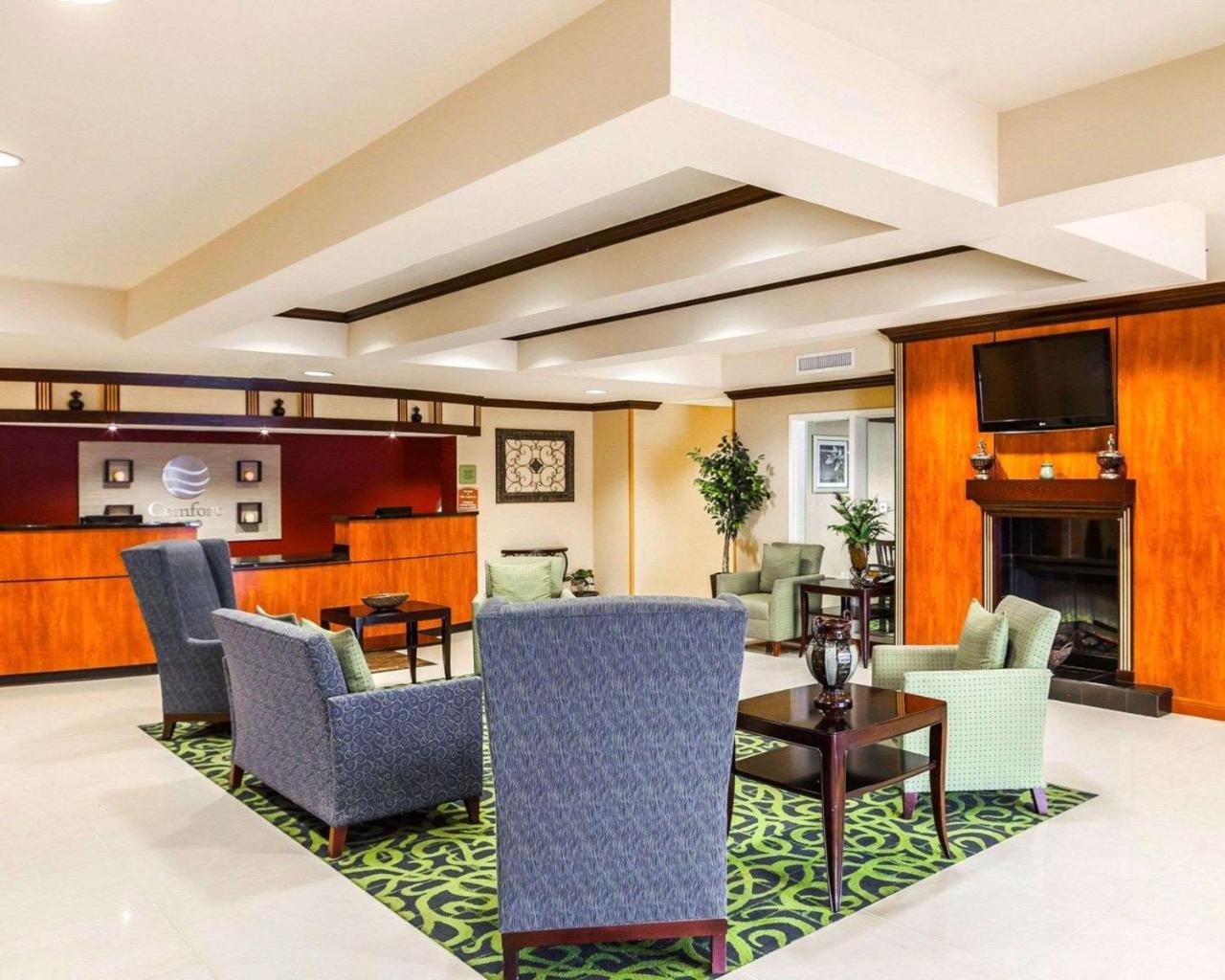 Comfort Inn Kansas City / Airport Exteriér fotografie