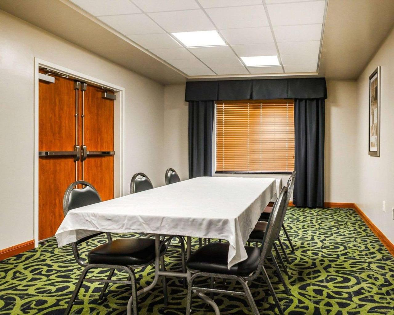Comfort Inn Kansas City / Airport Exteriér fotografie